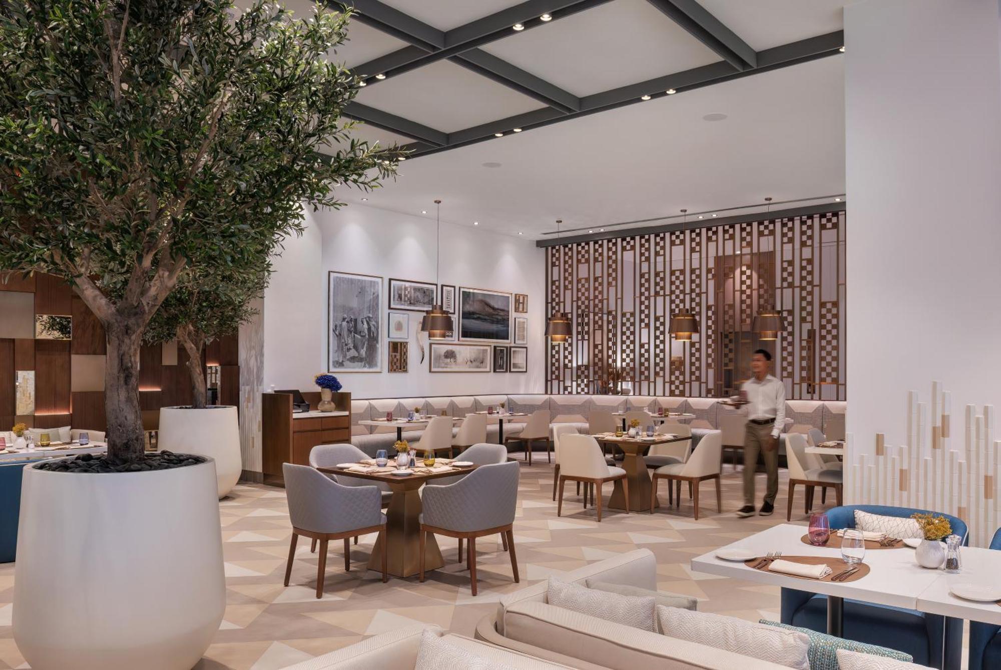 Palace Beach Resort 푸자이라 외부 사진 The restaurant's interior